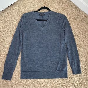 BANANA REPUBLIC GREY 100% MERINO WOOL SWEATER SM